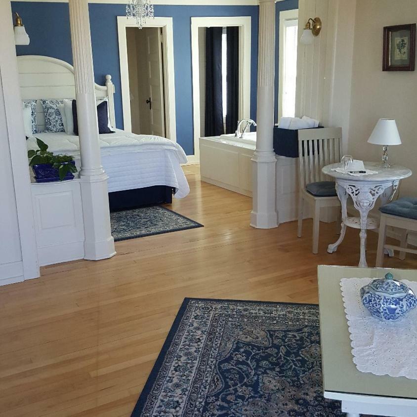 The Wanderlust Hotel Sturgeon Bay Dış mekan fotoğraf